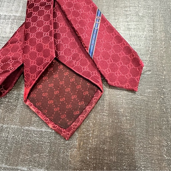 Gucci Red Patterned Tie - Picture 6 of 7